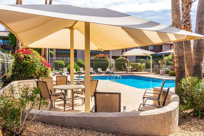 Building Photo - Remodeled 2-Bedroom, 2-Bath Condo in Prime Scottsdale Location