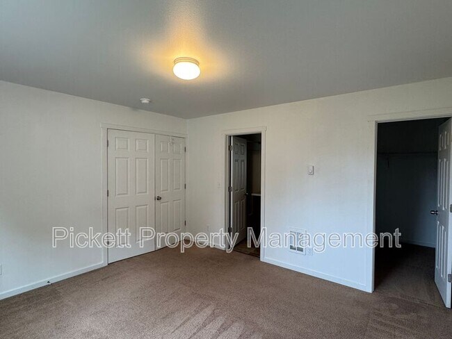 Building Photo - 1218 Audrey Ave