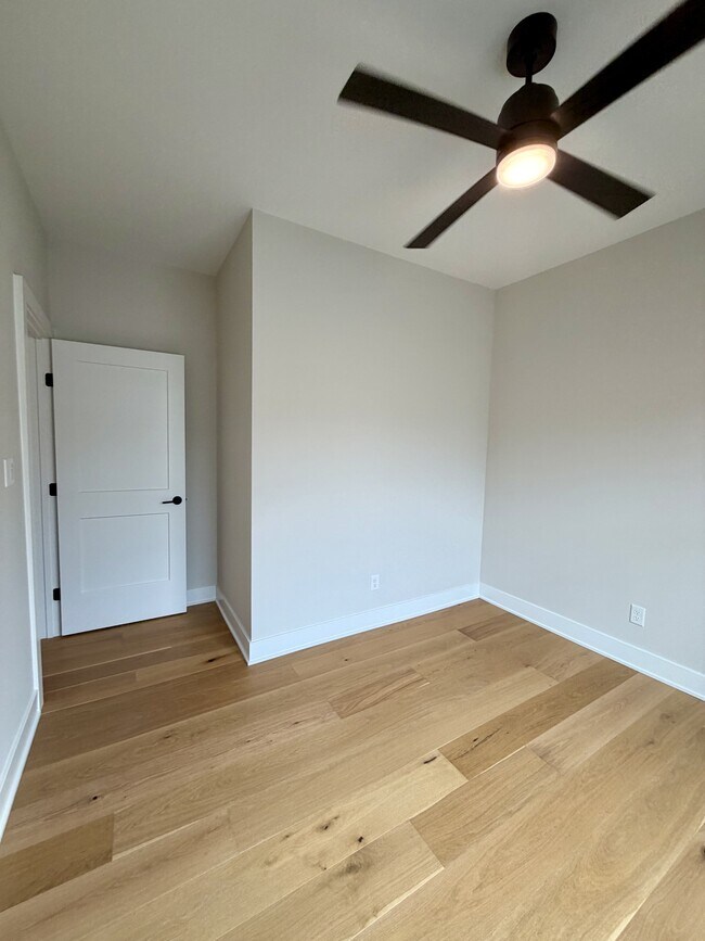 Building Photo - 204 Crest Ridge Ct