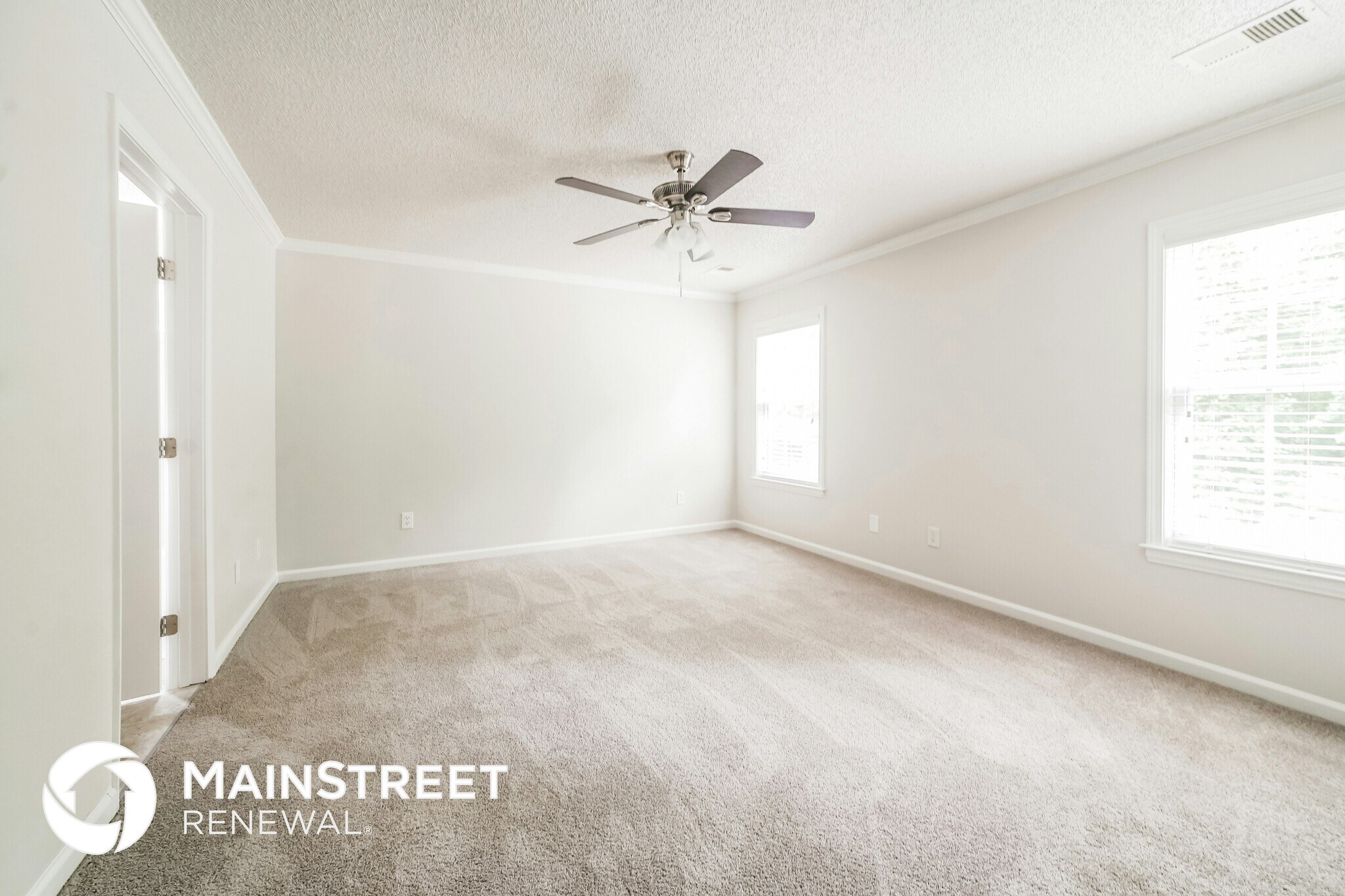 Building Photo - 4475 Feather Way