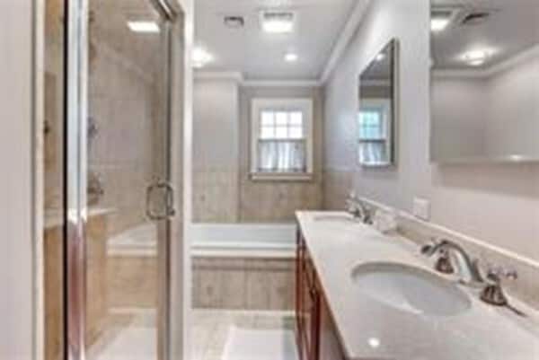 Building Photo - 68 Waverley Ave