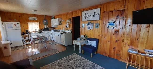 Building Photo - 293 Sumac Ln