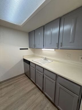 Building Photo - Nice 1 Bedroom 1 Bathroom Condo in Golden with Pool!! Available NOW!!