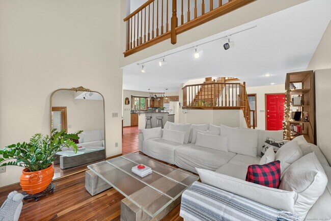 Building Photo - 71 Cherry Swamp Rd