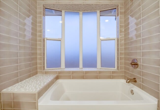 Building Photo - Beautiful house in heart of Point Loma