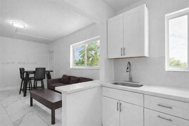 Building Photo - 3601 SW 2nd St