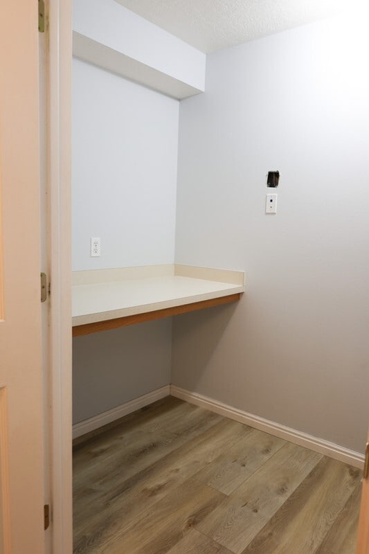 Building Photo - 8116 N Ridge Loop W