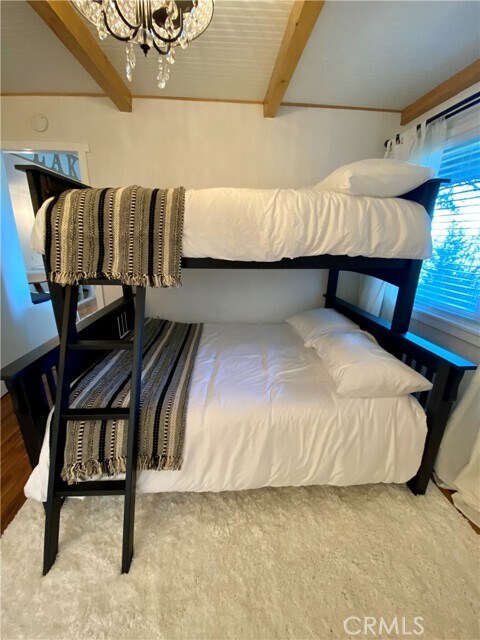 Building Photo - 23870 Lakeview Dr