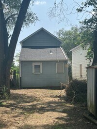 Building Photo - HOOVEN:  Cute 3 bedroom 1 bath home.