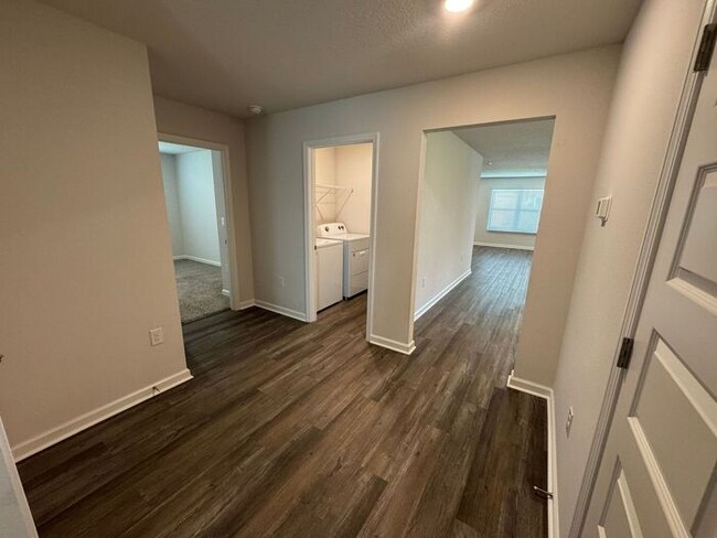 Building Photo - Pensacola - Deer Run - 4 bed, 2 bath w/ co...