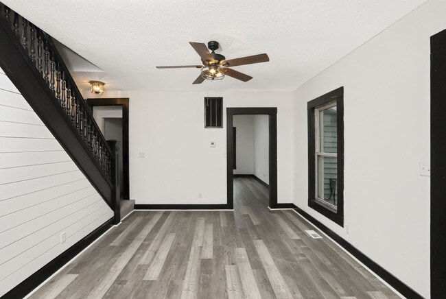 Building Photo - Check out this spacious 2bdr home for rent!