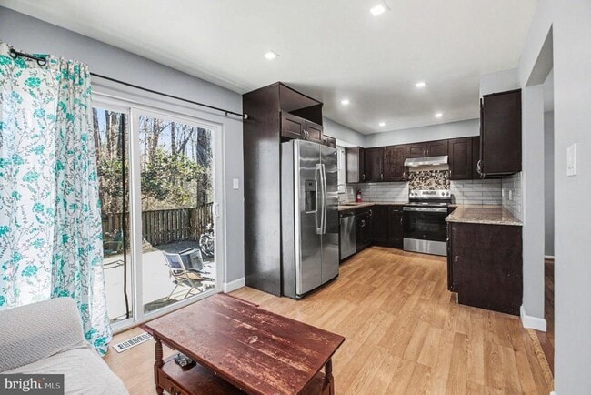 Building Photo - 7207 Jayhawk St