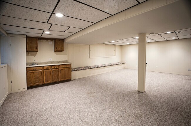 Building Photo - 2711 Valley Forge Rd