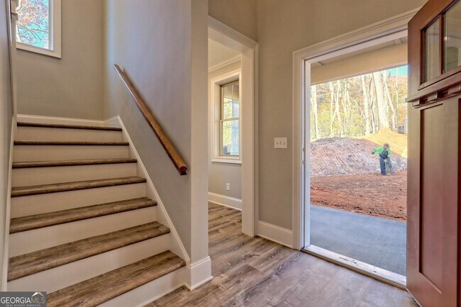 Building Photo - 76 US-76
