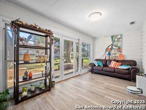 Building Photo - 3620 Chestnut Ct