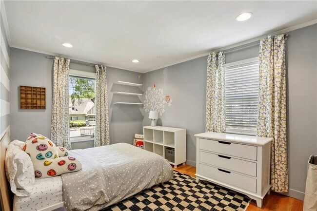 Building Photo - 213 Murray Hill Ave NE