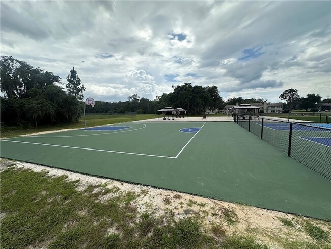 Building Photo - 17202 Sandalwood Dr