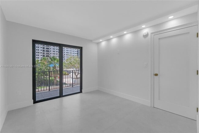 Building Photo - 1201 S Ocean Dr