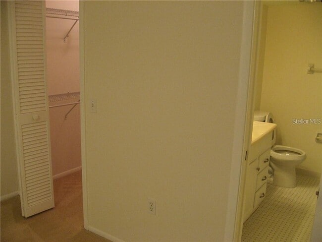 Building Photo - 5644 Gardens Dr