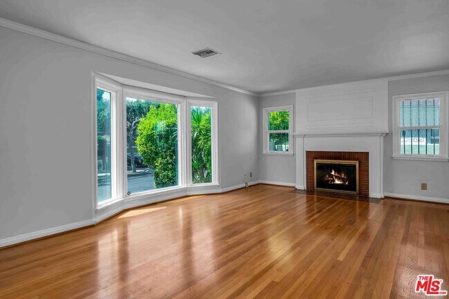 Building Photo - 3439 W 84th Pl