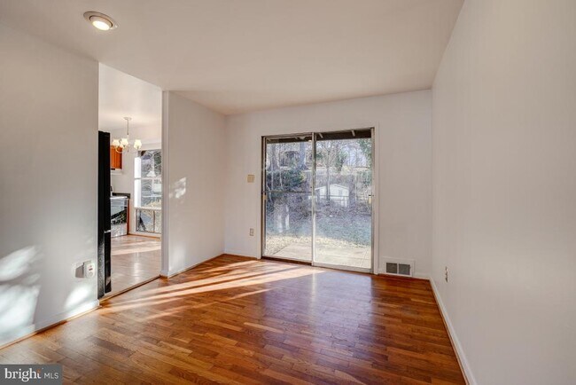 Building Photo - 13701 Arctic Ave