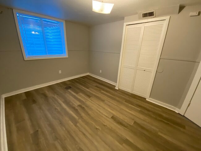 Building Photo - 4048 Taylor Blvd