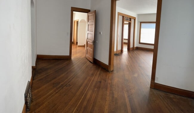 Building Photo - 303 Duplex