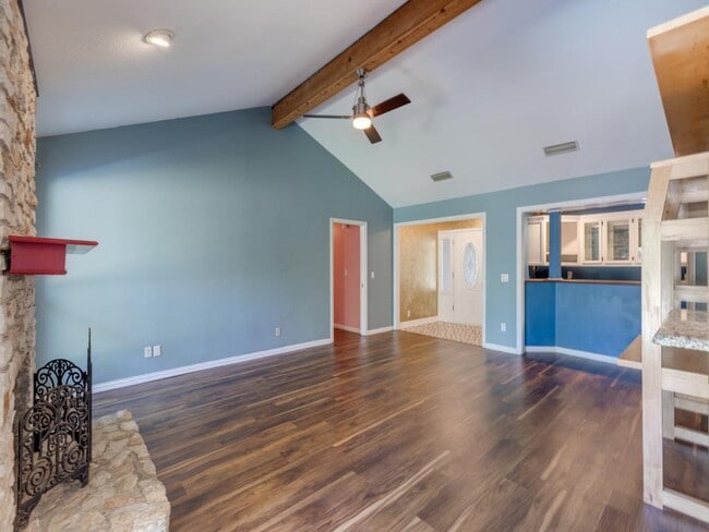 Building Photo - 2404 N Shields Dr