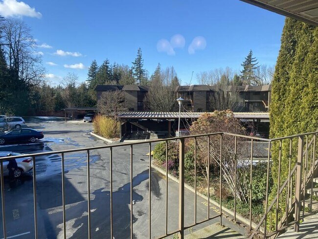 Building Photo - 408 La Villa Dr