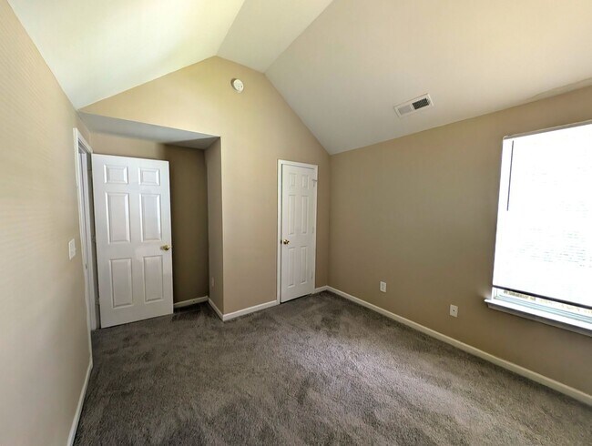 Building Photo - 2507 Anna Garrison Rd