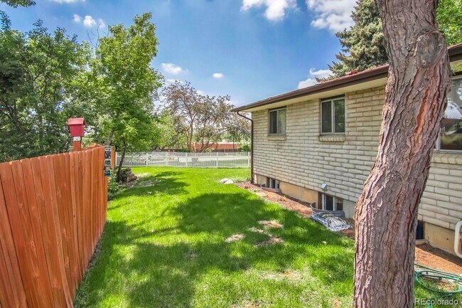 Building Photo - 6550 Tabor St