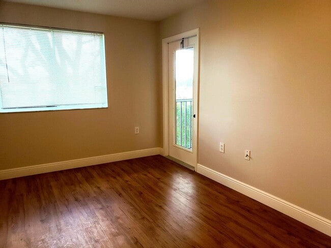 Building Photo - 13206 Glenmoor Dr