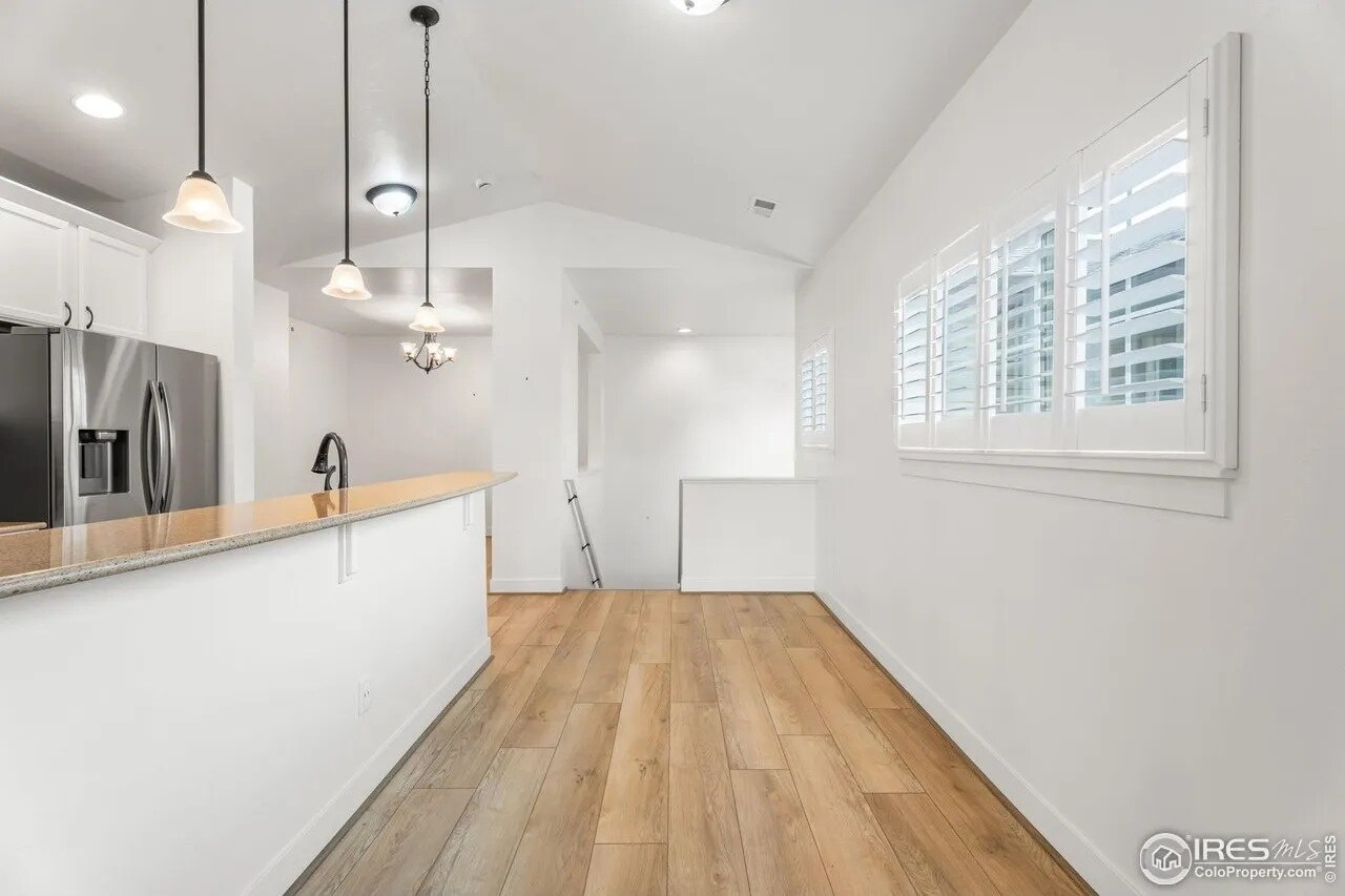 Building Photo - 5020 Cinquefoil Ln