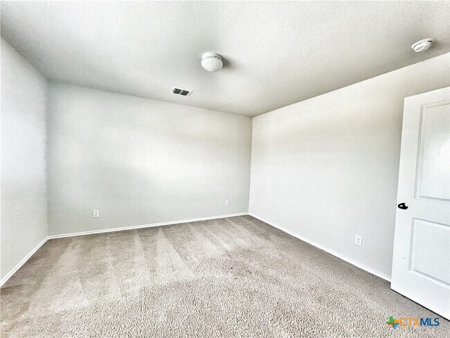 Building Photo - 29529 Spring Copper