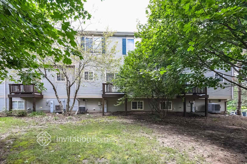 Building Photo - 203 Monarch Dr