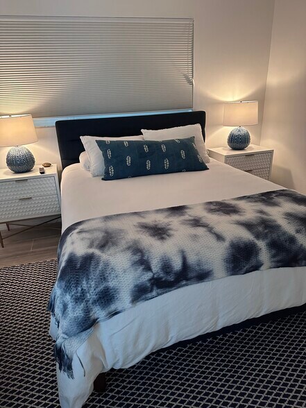 Building Photo - 200 1st Ave