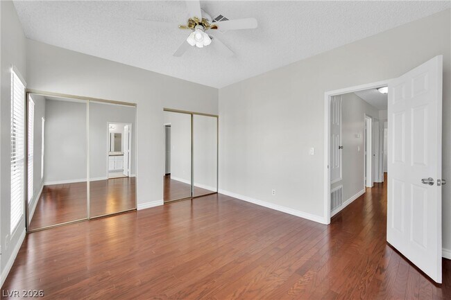 Building Photo - 8136 Spur Ct