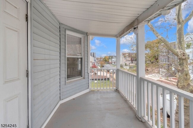 Building Photo - 66 N 15th St