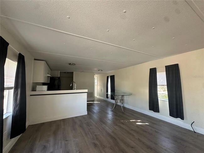 Building Photo - 2674 Chuck Wagon Way