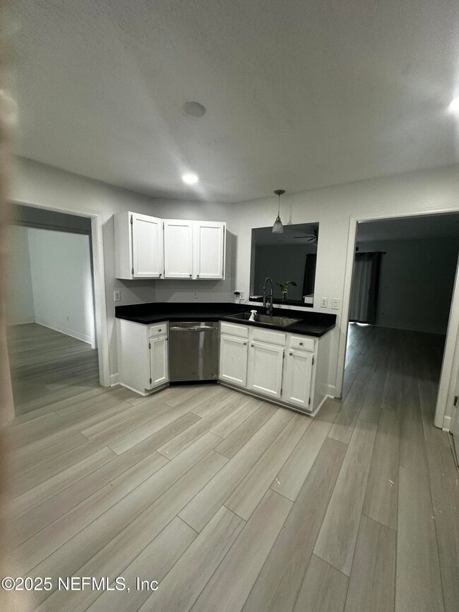Building Photo - 5908 Copper Creek Dr