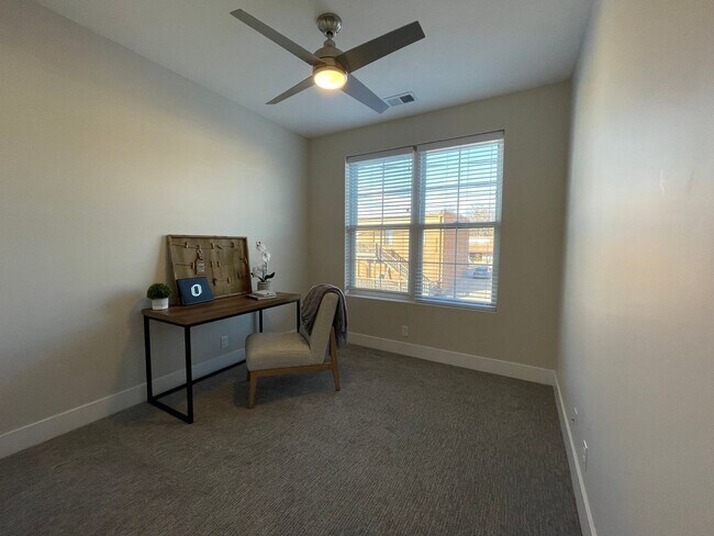 Building Photo - New 2 Bedroom 2 Bathroom Flat in Ralston