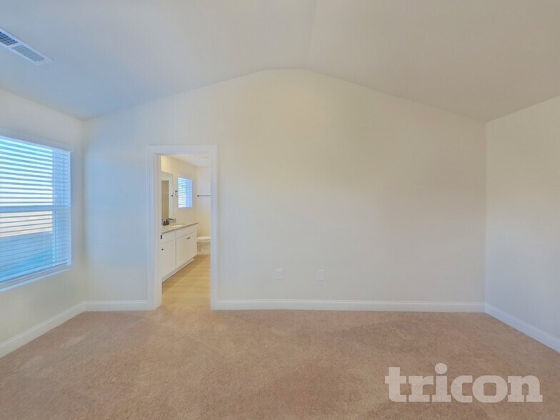 Building Photo - 7326 Jerimoth Dr