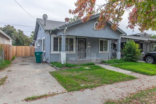 Building Photo - 444 E Sonoma Ave