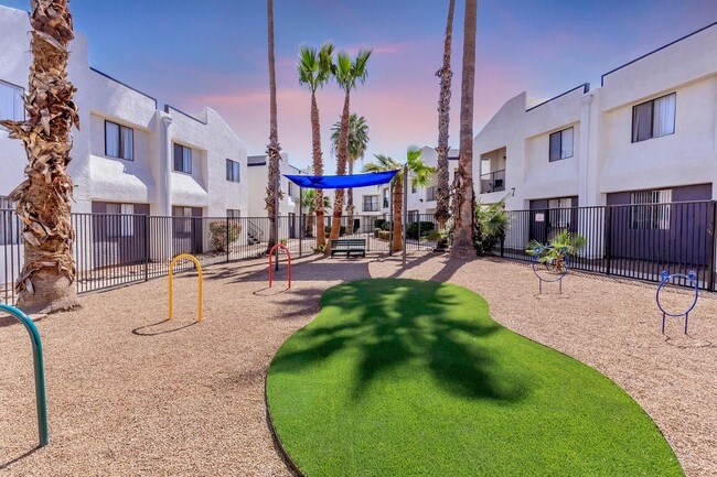 Building Photo - Mission Creek Apartments