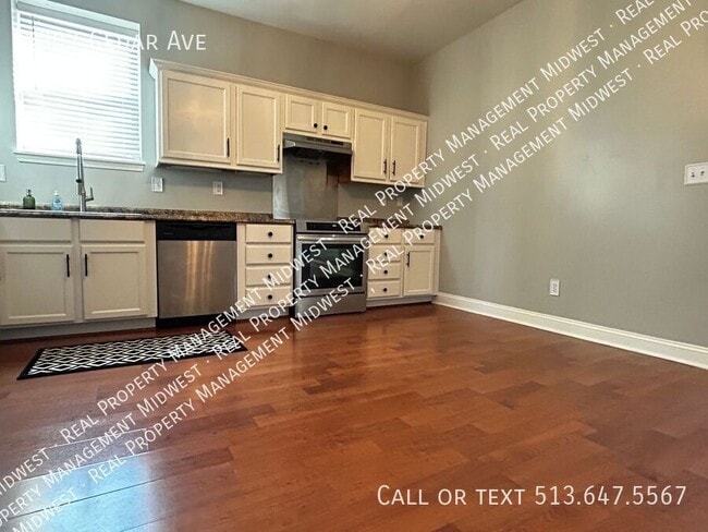 Building Photo - 1307 Cedar Ave