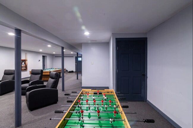 Building Photo - 322 Brentwood Dr