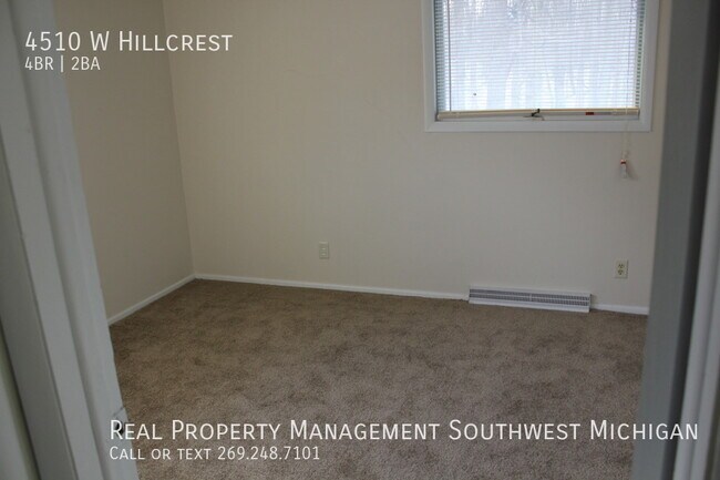 Building Photo - Four Bedroom Home Near Andrews University