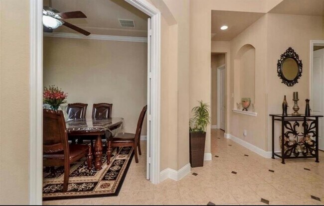 Building Photo - 11111 Glasgill Ct