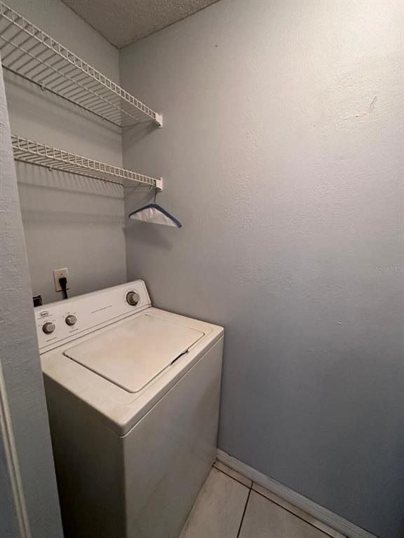 Building Photo - 1051 S Hiawassee Rd