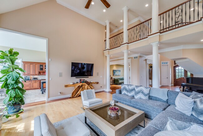 Building Photo - 1235 MacAlpin Dr